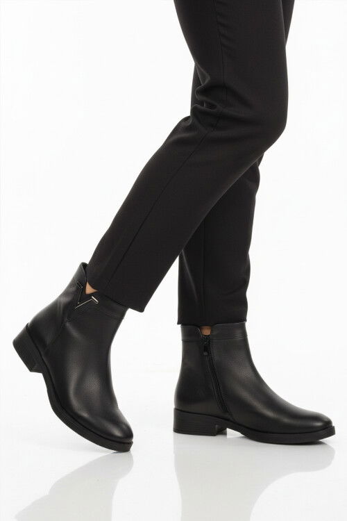 Siyah Hakiki Deri İçi Polarlı Kaymaz Kadın Bot 21893-1 Z