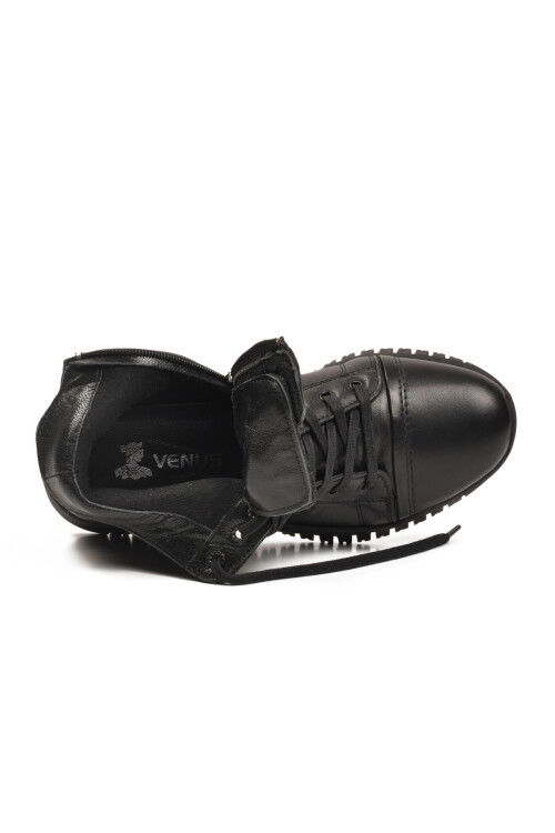 Siyah İçi Polarlı Kaymaz Fermuarlı Hakiki Deri Kadın Bot 24400004K Z