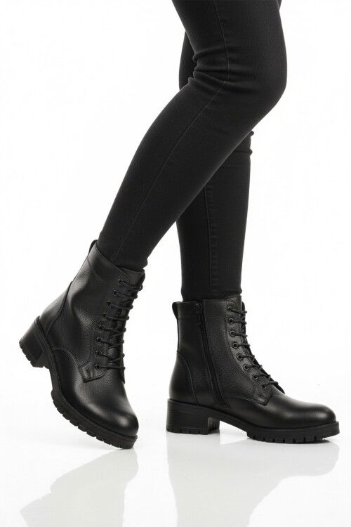 Siyah Hakiki Deri Bağcıklı Kadın Bot 2680-1 Z