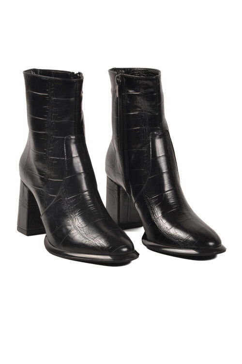 Siyah Kroko Polarlı Fermuarlı Kadın Topuklu Bot 878601 Z