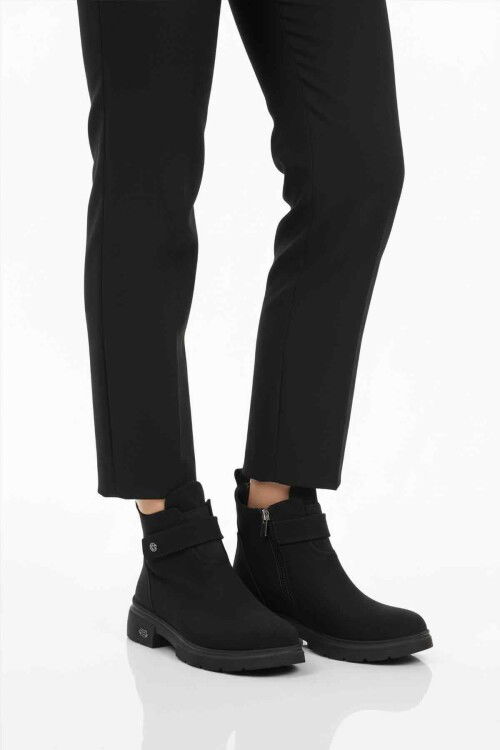 Siyah Nubuk Kürklü Kaymaz Soğuğa Dirençli Kadın Bot PC-55336 Z