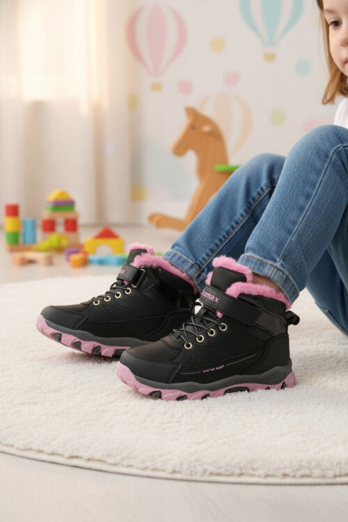 Siyah Pembe Kürklü Kaymaz Cırtlı Kız Çocuk Bot 2082 P