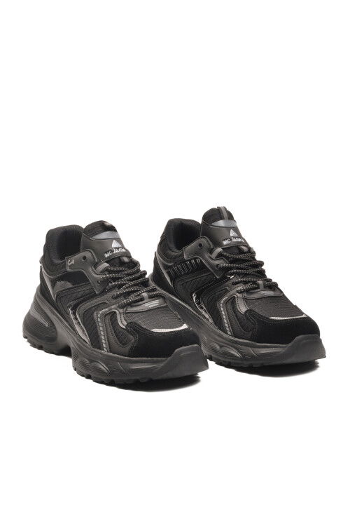 Siyah Bağcıklı Kalın Taban Hafif Kadın Sneaker 2318 G