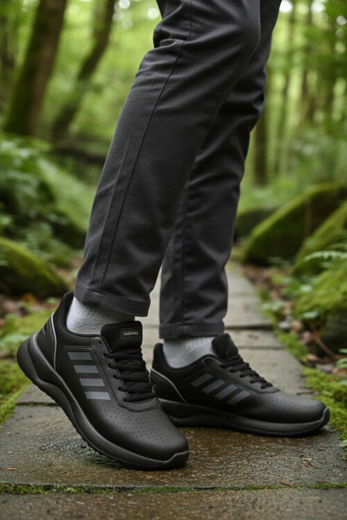 Siyah Bağcıklı Hafif Esnek Erkek Spor Ayakkabı Nereus M