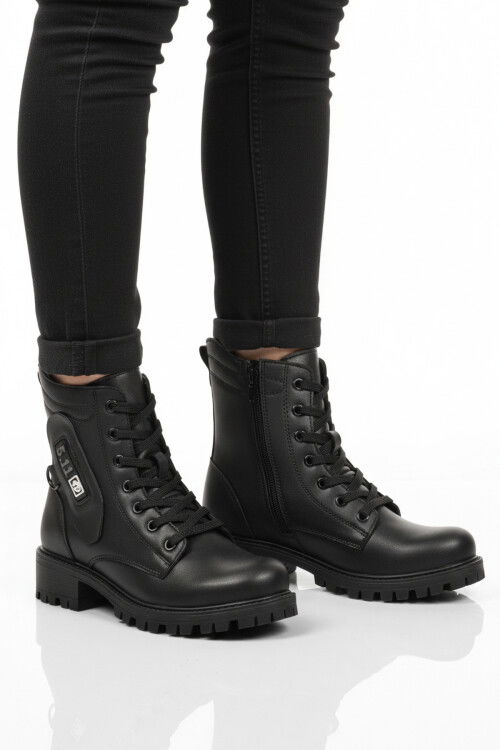 Siyah İçi Polarlı Kaymaz Taban Fermuarlı Kadın Bot 24024 Z