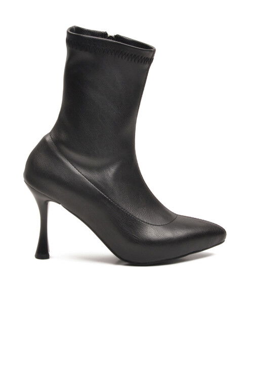 Siyah Kadın Polarlı Fermuarlı İnce Topuklu Bot 2614 Z