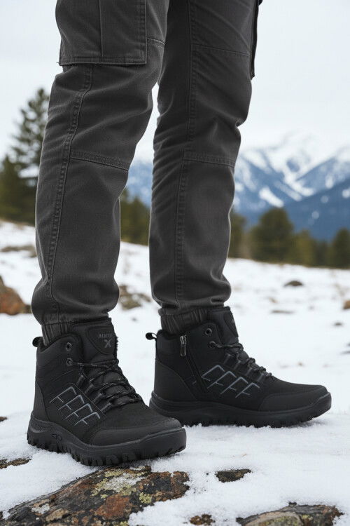 Siyah İçi Kürklü Kaymaz Taban Unisex Bot 700 G