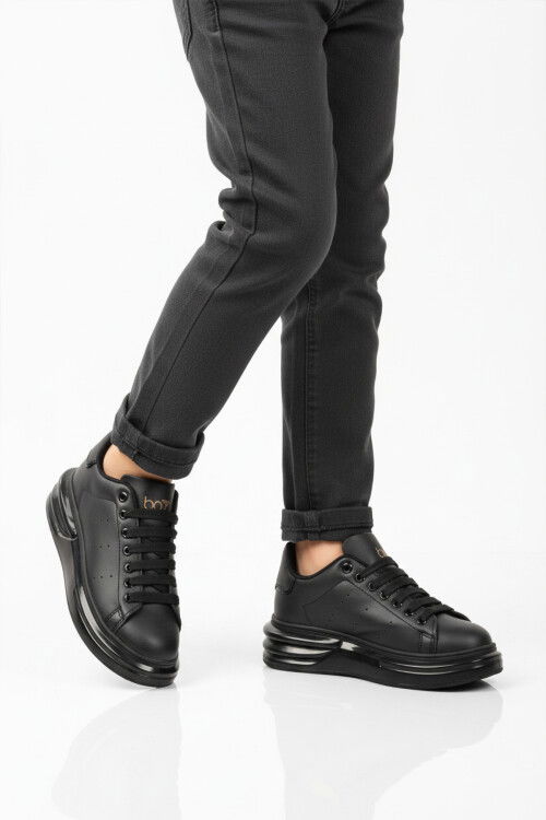 Siyah Bağcıklı Cilt Hafifi Unisex Sneaker 628 G