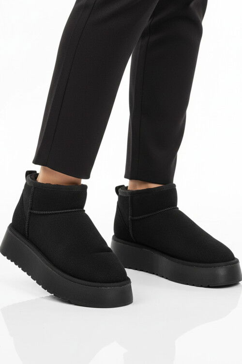 Siyah İçi Kürklü Soğuğa Dirençli Kadın Bot U-400 Z