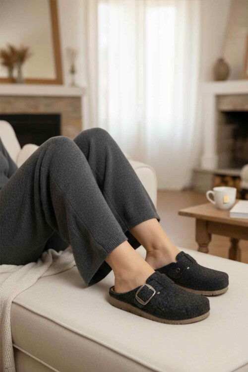 Siyah Keçe Anatomik Kadın Ev Terliği K-117.005 Z