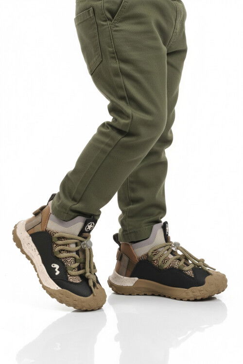 Siyah Bağcıklı Hafif Esnek Kaymaz Erkek Çocuk Spor Ayakkabı 22675 F