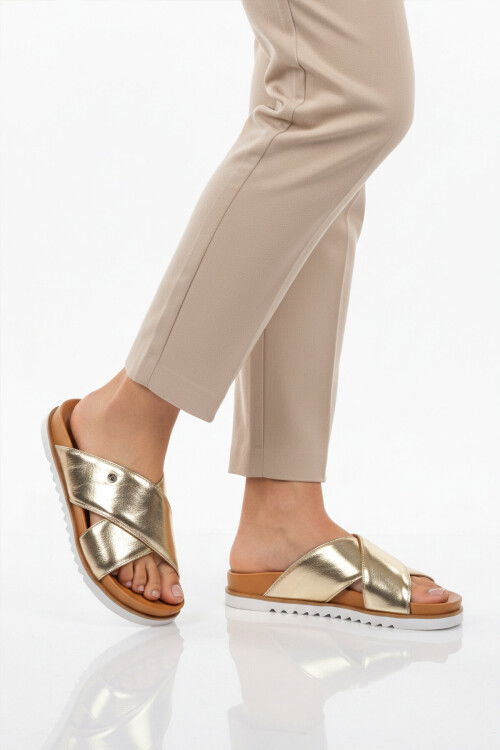 Altın Çapraz Bantlı Hafif Kadın Günlük Terlik PC-54601 Z