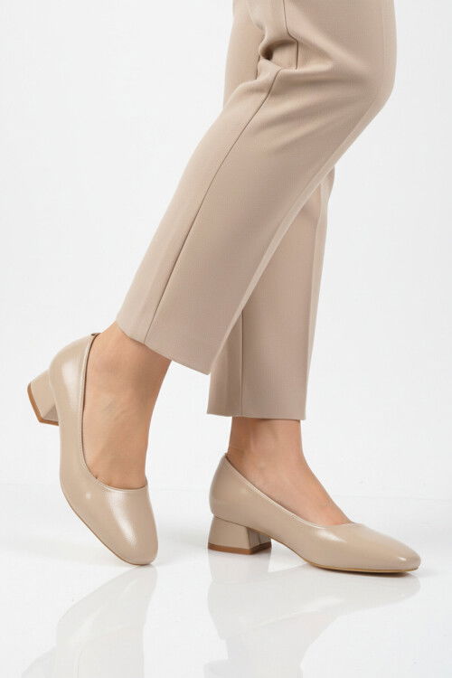 Bej Geniş Kalıp Kadın Topuklu Abiye Ayakkabı 608421 Z