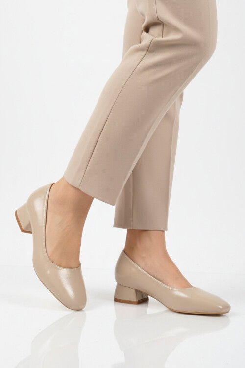 Bej Kadın Kalın Topuklu Ayakkabı 593055 Z