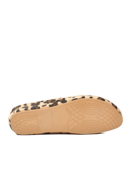 Bej Leopar Hafif Tekstil Süet Önü Kapalı Kadın Ev Terliği PC-55371 Z