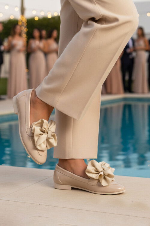 Bej Hafif Fiyonk Kurdeleli Kadın Babet Ayakkabı 572485 Z