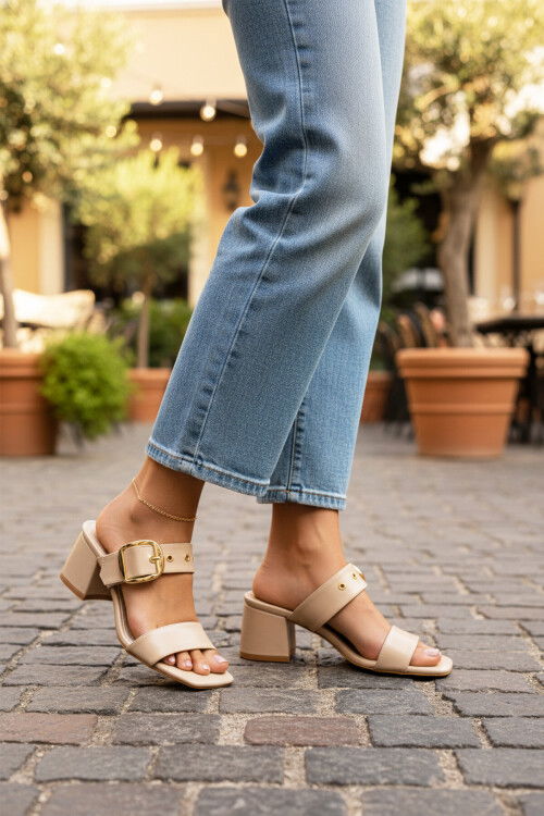 Bej Çift Bantlı Kadın Topuklu Terlik 318139 Z