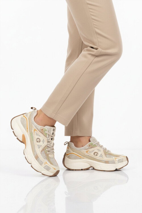 Bej Fileli Hafif Bağcıklı Kadın Spor Ayakkabı 26Y353 G