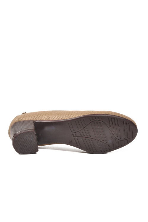 Bej Kadın Kısa Topuklu Ayakkabı PC-54940 Z