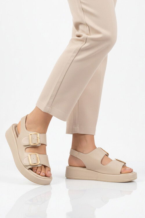 Bej Çift Bantlı Kadın Sandalet 422240 Z