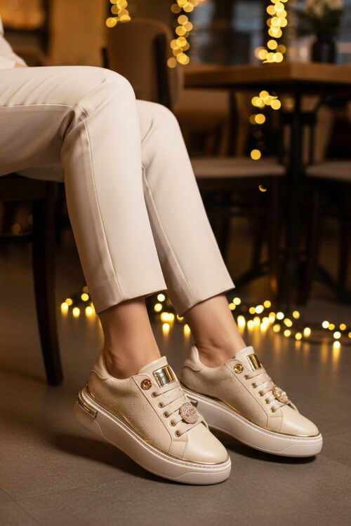 Bej Bağcıklı Taş İşlemeli Hafif Kadın Sneaker 431156 Z