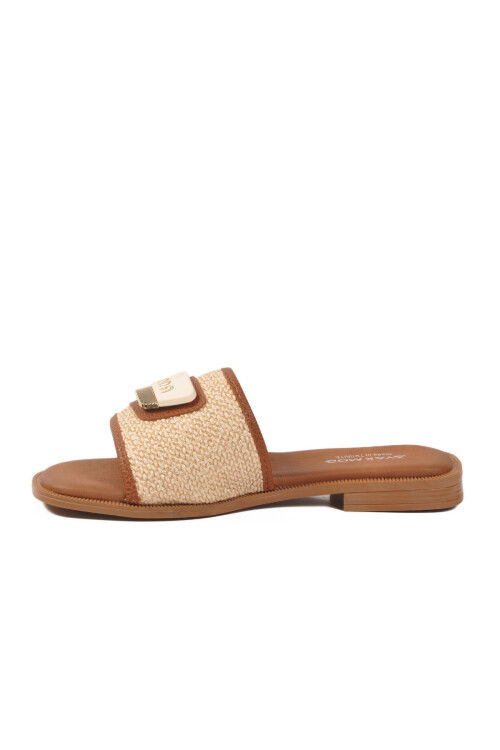 Bej İnce Taban Hafif Kadın Günlük Terlik 422255 Z