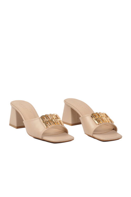 Bej Hafif Kadın Topuklu Terlik 467060 Z