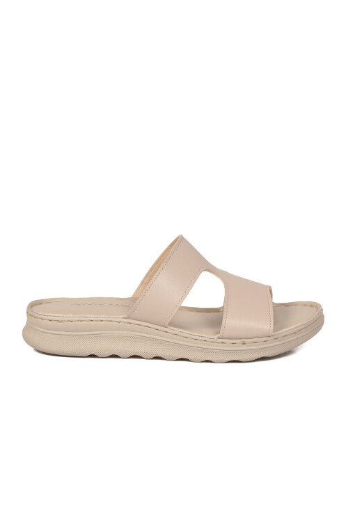 Bej Hafif Yumuşak Tabanlı Kadın Terlik 673644 Z