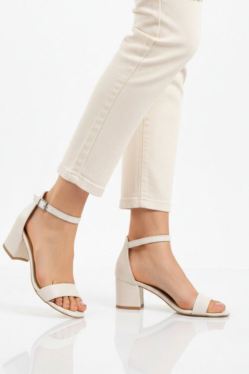 Beyaz Bantlı Hafif Kadın Topuklu Abiye 325144 Z