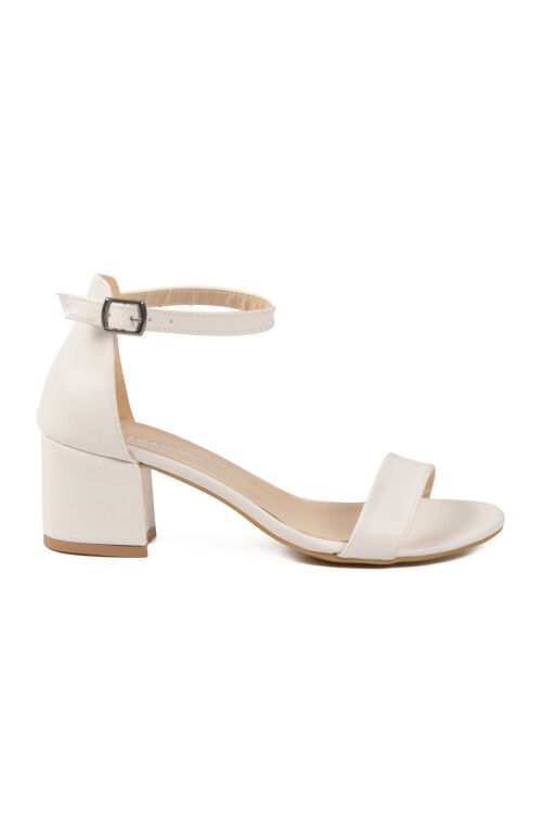 Beyaz Bantlı Hafif Kadın Topuklu Abiye 325144 Z