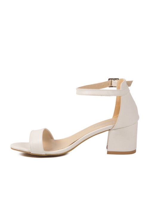 Beyaz Bantlı Hafif Kadın Topuklu Abiye 325144 Z