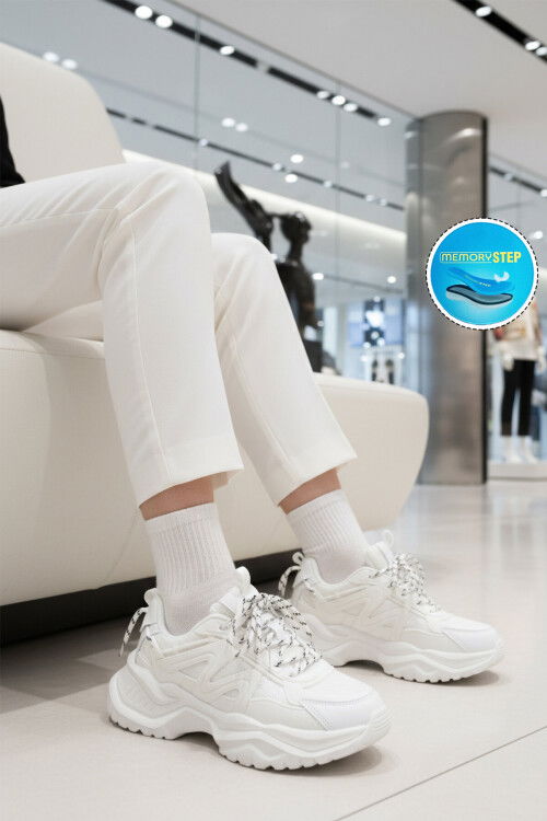 Beyaz Hafızalı Taban Hafif Bağcıklı Kadın Spor Ayakkabı PCI-11075 G