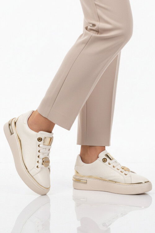 Beyaz Bağcıklı Taş İşlemeli Hafif Kadın Sneaker 431156 Z