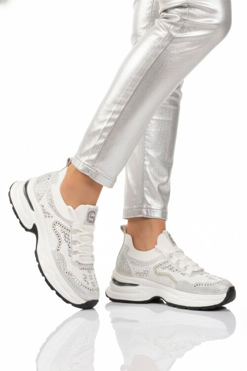 Beyaz Anorak Hafif Taşlı Kadın Casual Ayakkabı 26Y303 G