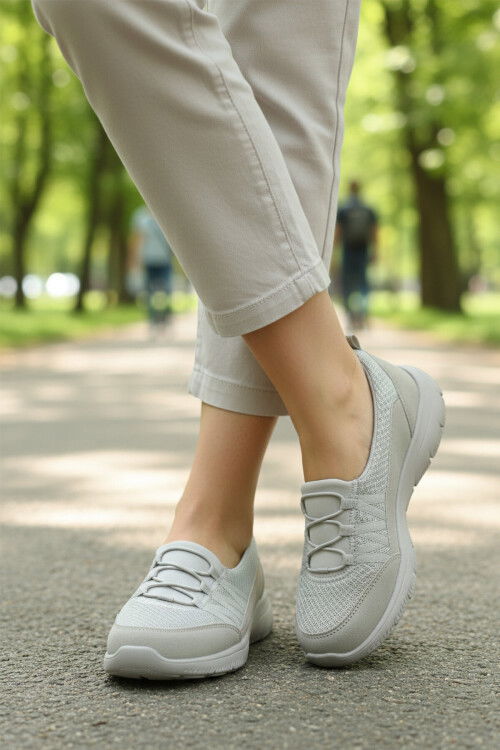 Buz Fileli Hafif Esnek Kadın Günlük Yürüyüş ve Spor Ayakkabı Bst-1009 G