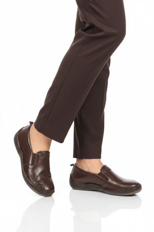 Premium Kahve Hakiki Deri Anatomik Kadın Casual Ayakkabı 44404 Z