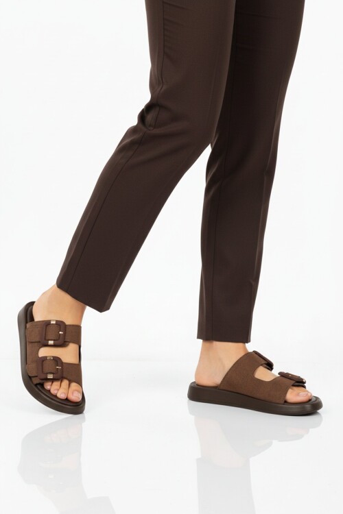 Kahve Süet Çift Bantlı Hafif Kadın Terlik 513089 Z