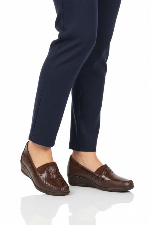 Kahve Kadın Dolgu Topuklu Ayakkabı PC-54947 Z