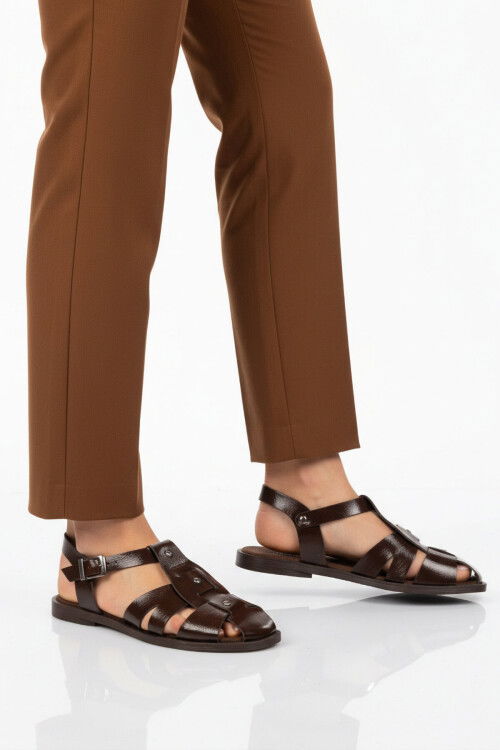 Kahve Hafif İnce Taban Kadın Sandalet 335335 Z