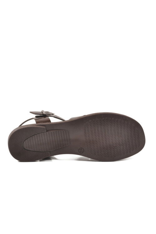 Kahve Hafif İnce Taban Kadın Sandalet 335335 Z