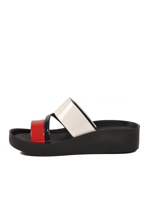 Kırmızı Beyaz Kadın Günlük Terlik PC-7497 Z