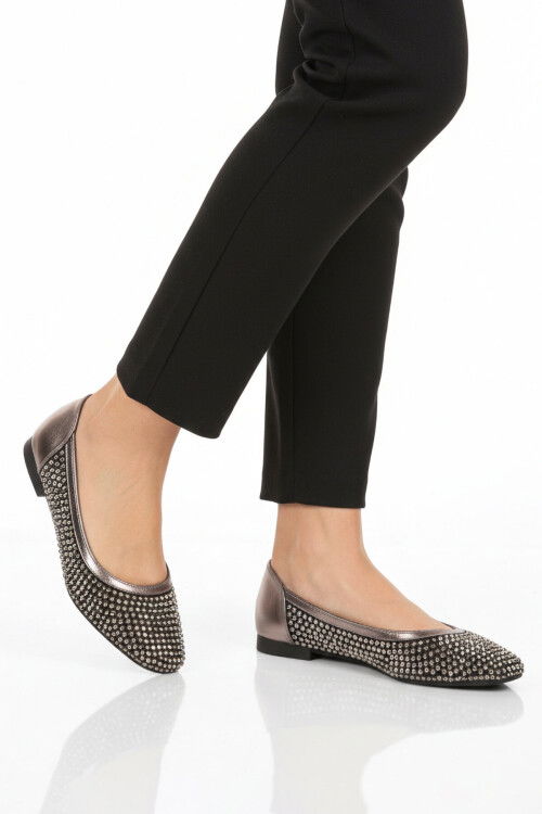 Platin Taş İşlemeli Hafif Kadın Babet Ayakkabı 357242 Z