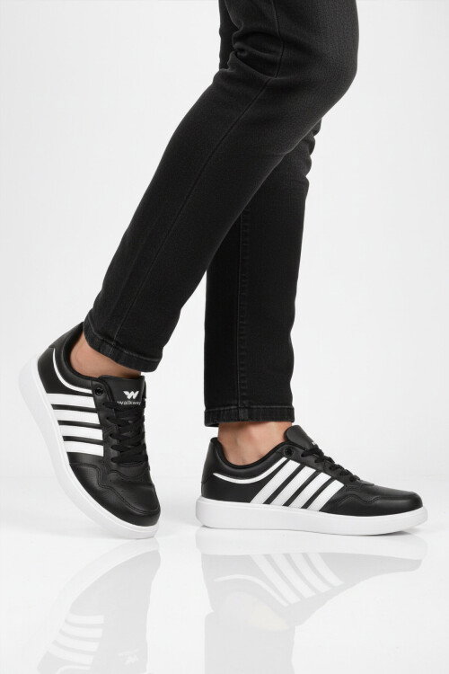 Siyah Beyaz Hafif Bağcıklı Erkek Spor Ayakkabı Pori 2079 M