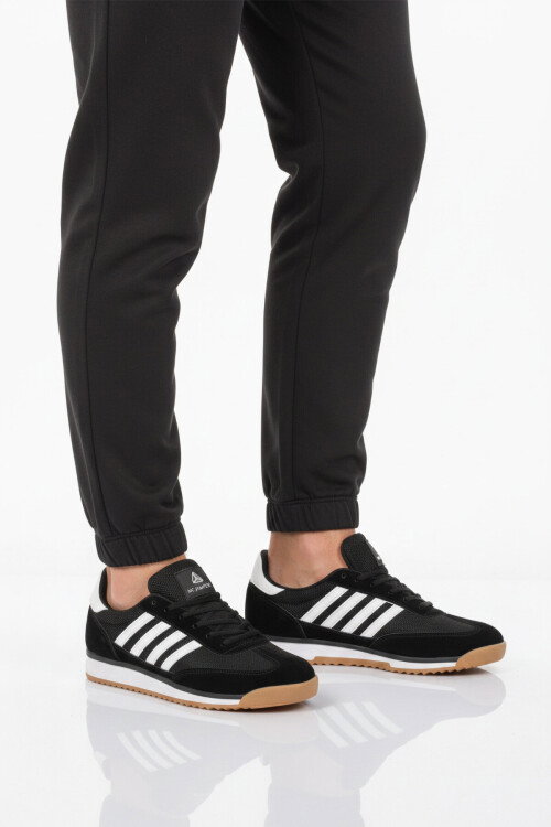 Siyah Beyaz Bağcıklı Kaymaz Erkek Spor Ayakkabı 2377 M