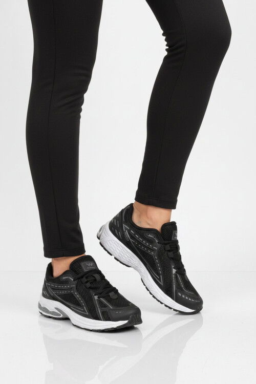 Siyah Beyaz Fileli Hafif Esnek Hafızalı Taban Unisex Spor Ayakkabı Ruth G