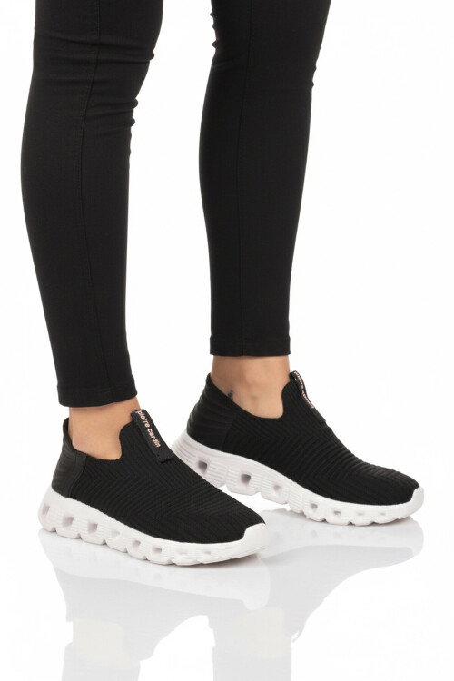 Siyah Beyaz Fileli Hafif Kolay Giyilebilir Kadın Spor Ayakkabı PCI-10101 G