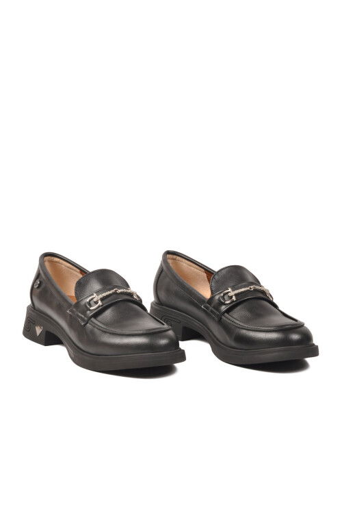 Siyah Cilt Kadın Klasik Ayakkabı PC-55257 Z