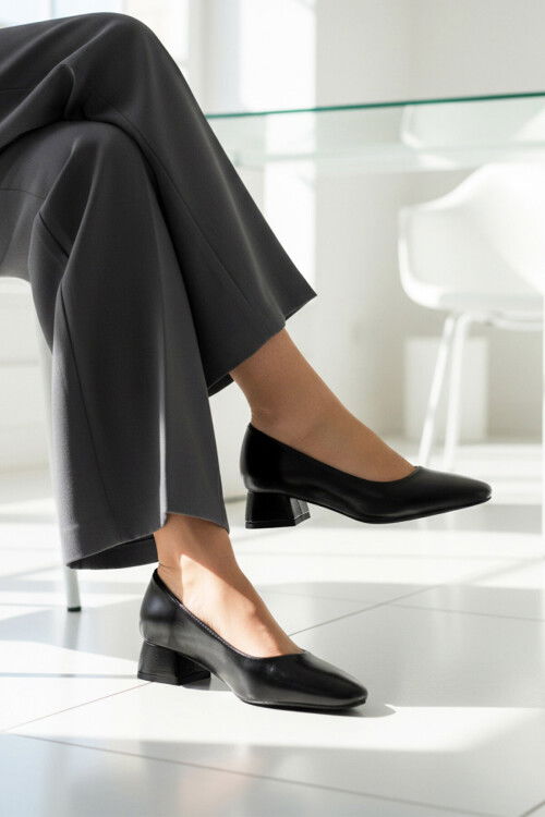 Siyah Geniş Kalıp Kadın Topuklu Abiye Ayakkabı 608421 Z