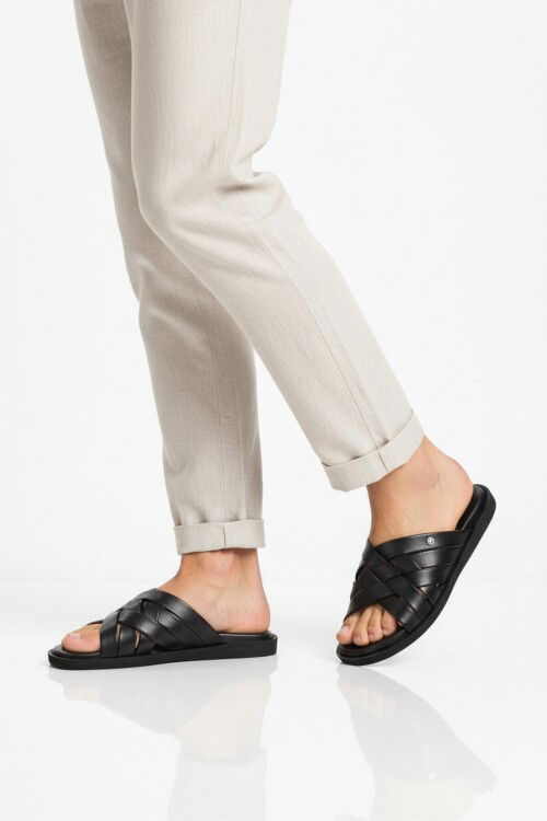 Siyah Hakiki Deri Erkek Günlük Terlik PC-7318 M