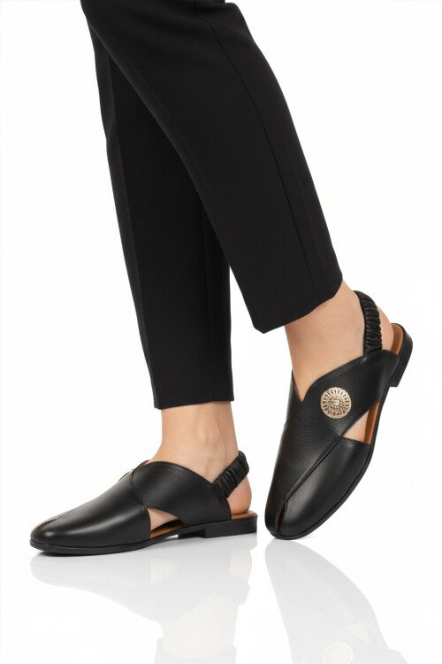 Siyah Hakiki Deri Kadın Sandalet 604 Z